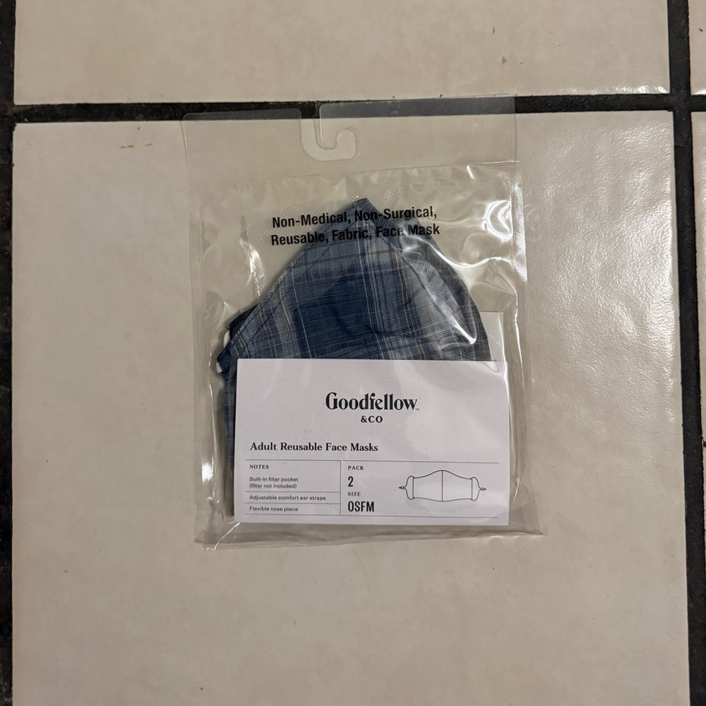 Goodfellow & Co Navy Plaid Face Masks (2)